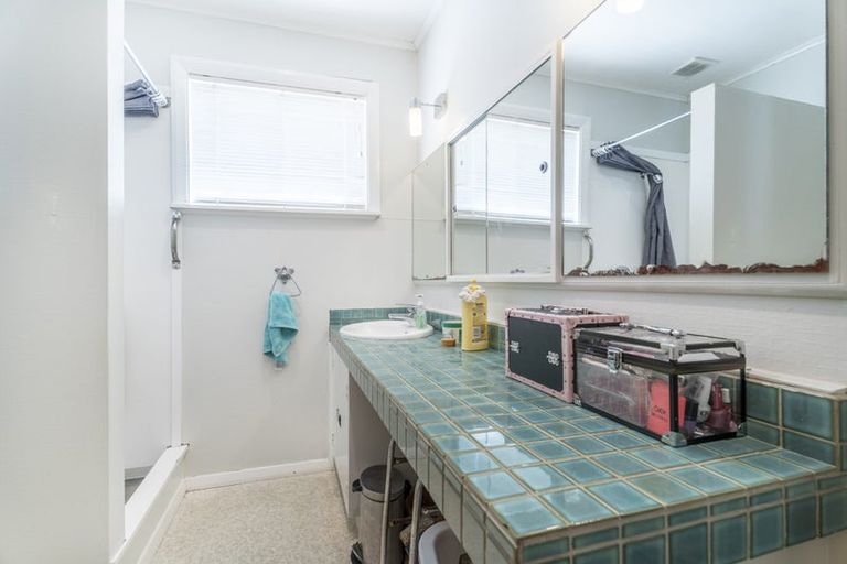 Photo of property in 20 Macaulay Street, Johnsonville, Wellington, 6037