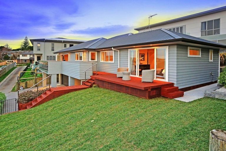 Photo of property in 10 Alexia Place, Flat Bush, Auckland, 2105