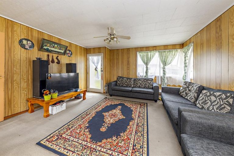 Photo of property in 6 Treviso Place, Clover Park, Auckland, 2023