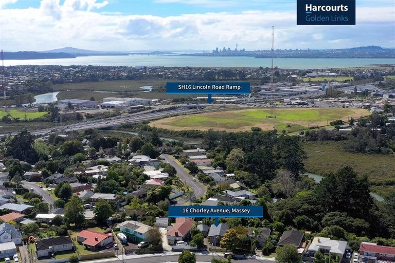 Photo of property in 16 Chorley Avenue, Massey, Auckland, 0614