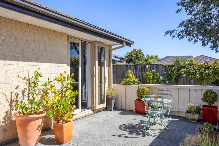 Photo of property in 3 Doncaster Place, Rangiora, 7400