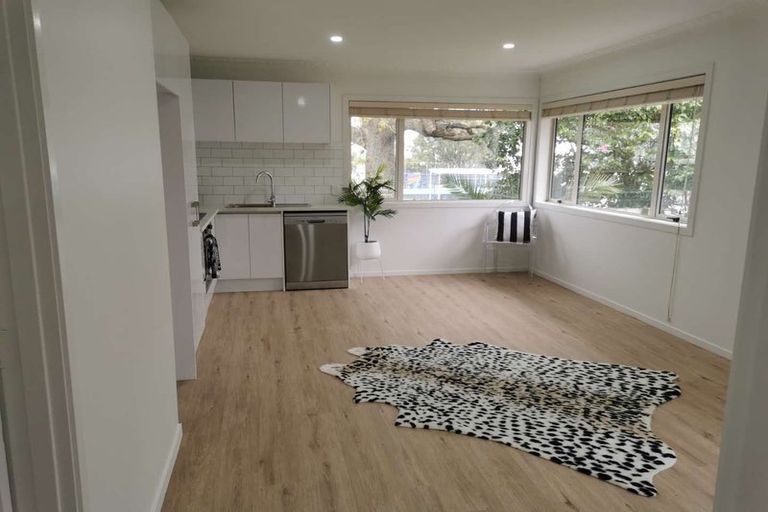 Photo of property in 1/3 Salisbury Road, Birkdale, Auckland, 0626