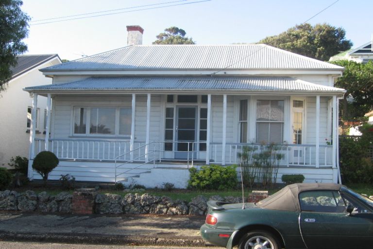 Photo of property in 5 Rattray Street, Devonport, Auckland, 0624