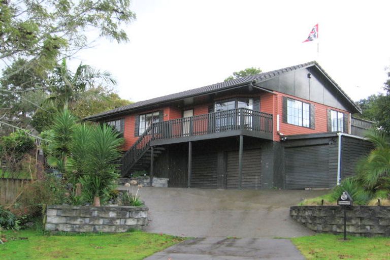 Photo of property in 21 Orinda Close, Botany Downs, Auckland, 2010