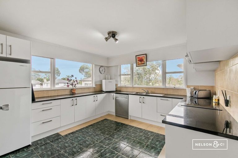 Photo of property in 24 Estuary Road, Weymouth, Auckland, 2103