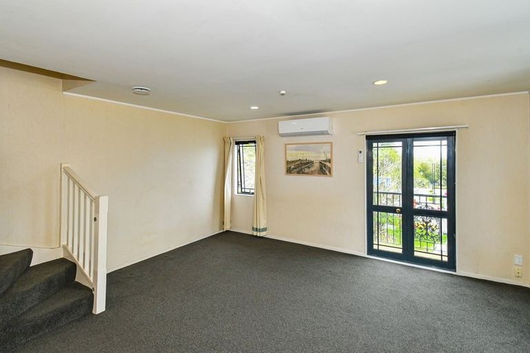 Photo of property in 11/77 Saint George Street, Papatoetoe, Auckland, 2025