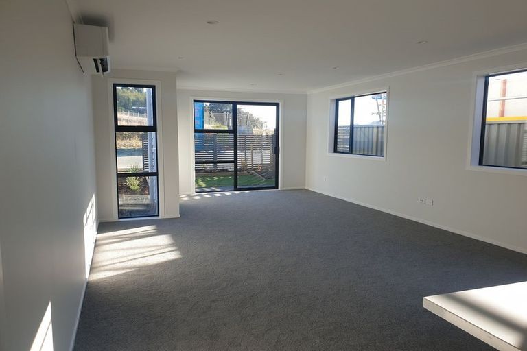 Photo of property in 24 Karearea Avenue, Kenepuru, Porirua, 5022