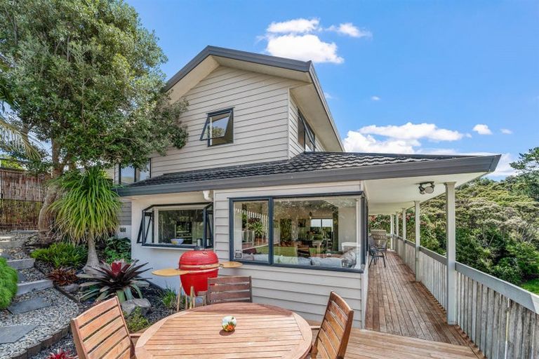 Photo of property in 8 Emlyn Place, Torbay, Auckland, 0630