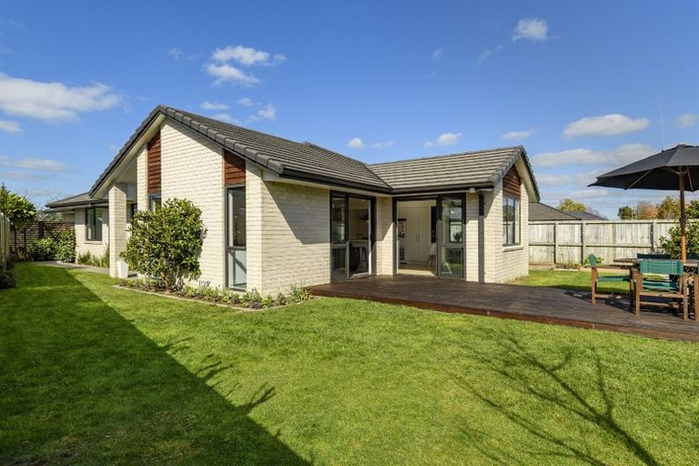 Photo of property in 15 Allington Place, Bethlehem, Tauranga, 3110