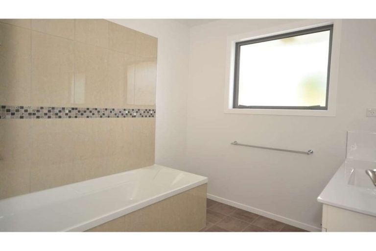 Photo of property in 4 Rarere Terrace, Kerikeri, 0230