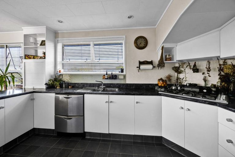 Photo of property in 4 Ropata Street, Hawera, 4610