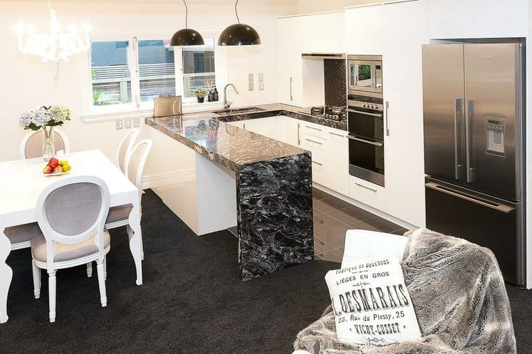 Photo of property in 236 Tinakori Road, Thorndon, Wellington, 6011