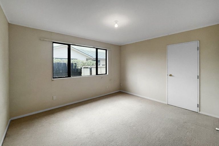Photo of property in 46 Dalfield Place, Highbury, Palmerston North, 4412