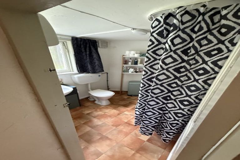 Photo of property in 21 Grass Street, Roseneath, Wellington, 6011