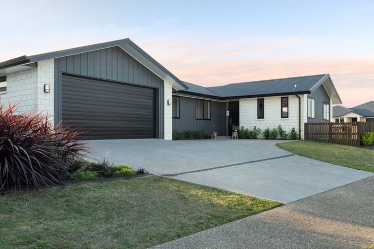 Photo of property in 114 Te Ranga Memorial Drive, Pyes Pa, Tauranga, 3112