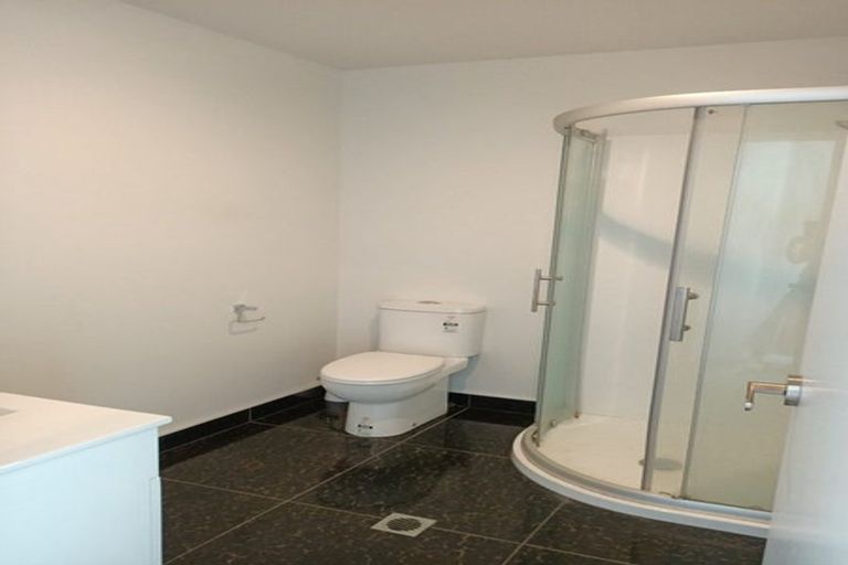 Photo of property in 2/1 June Place, Hamilton East, Hamilton, 3216