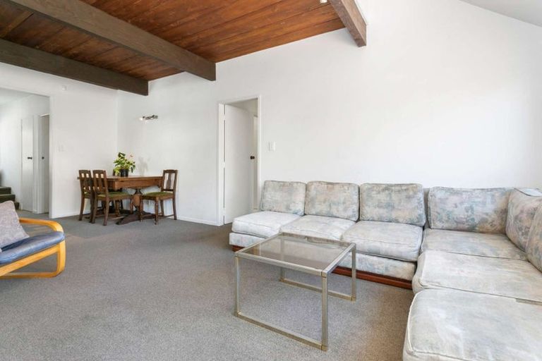 Photo of property in 50 Hattaway Avenue, Bucklands Beach, Auckland, 2012