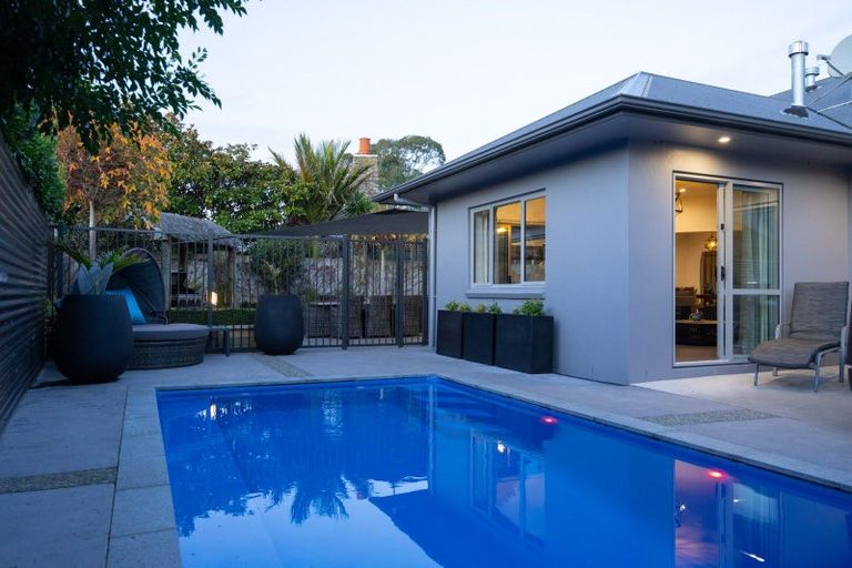 Photo of property in 3 Riverstone Grove, Hokowhitu, Palmerston North, 4410