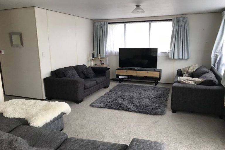 Photo of property in 16 Sequoia Place, Pukete, Hamilton, 3200