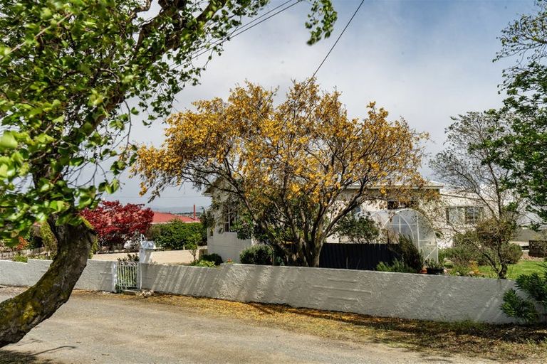 Photo of property in 9 Essex Street, Balclutha, 9230