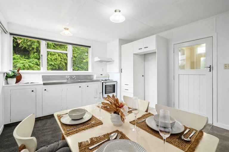 Photo of property in 266 Malfroy Road, Pomare, Rotorua, 3015