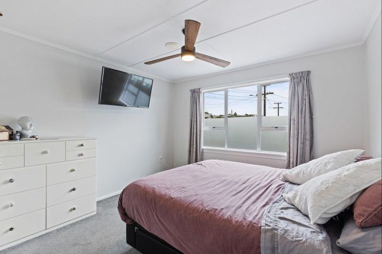 Photo of property in 41 Pembroke Street, Westown, New Plymouth, 4310