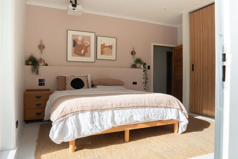 Photo of property in 122 Seddon Street, Naenae, Lower Hutt, 5011