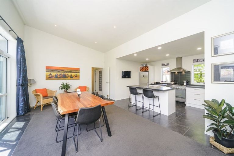 Photo of property in 39 James Line, Kelvin Grove, Palmerston North, 4414
