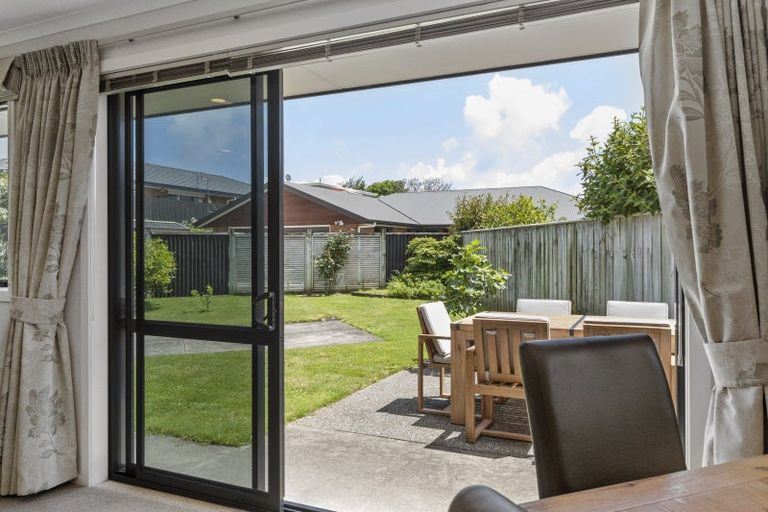 Photo of property in 9a Wilton Street, Westown, New Plymouth, 4310
