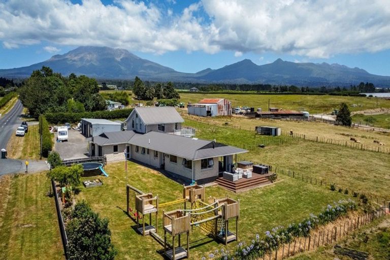 Photo of property in 1988 Egmont Road, Kaimiro, Inglewood, 4386