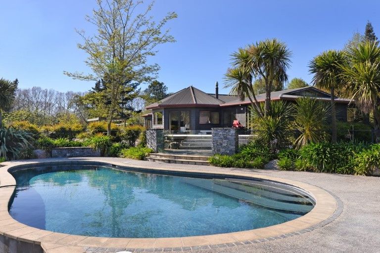 Photo of property in 1280 Upper Moutere Road, Upper Moutere, 7173