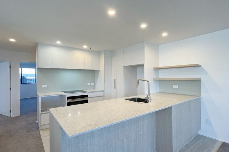 Photo of property in 4g/175 Hurstmere Road, Takapuna, Auckland, 0622