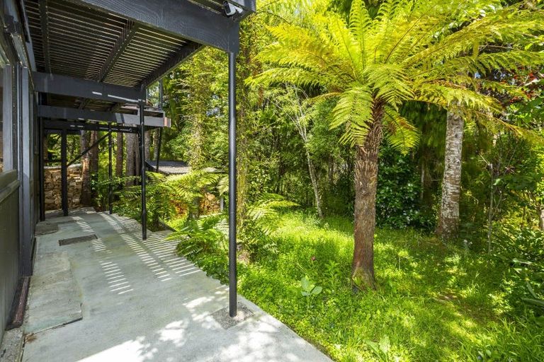 Photo of property in 24 Freemans Way, Pinehaven, Upper Hutt, 5019