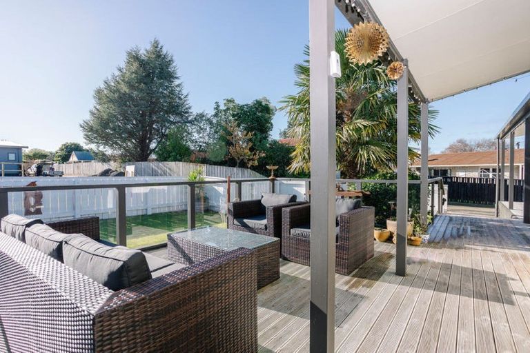 Photo of property in 21 Guy Street, Dannevirke, 4930