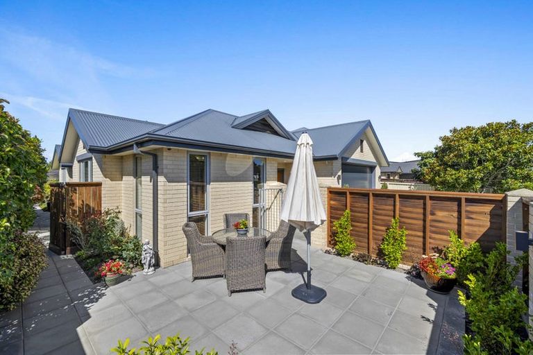 Photo of property in 10 Brookwater Avenue, Northwood, Christchurch, 8051