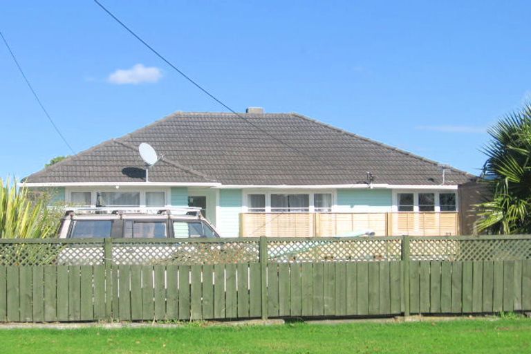 Photo of property in 34 Smythe Road, Henderson, Auckland, 0612