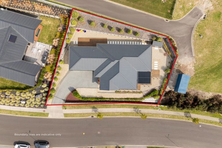 Photo of property in 36 Botanical Heights Drive, Waipahihi, Taupo, 3330