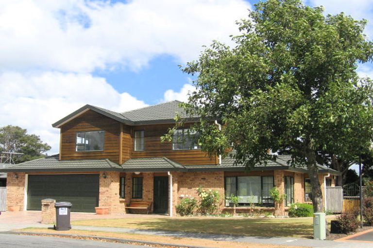 Photo of property in 35 Clearwater Terrace, Brown Owl, Upper Hutt, 5018