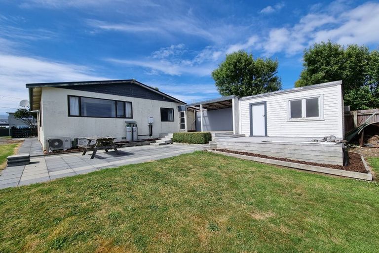 Photo of property in 28 Violet Street, Riverton/aparima, Riverton, 9822