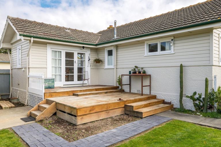 Photo of property in 15 Edward Street, Waimate, 7924