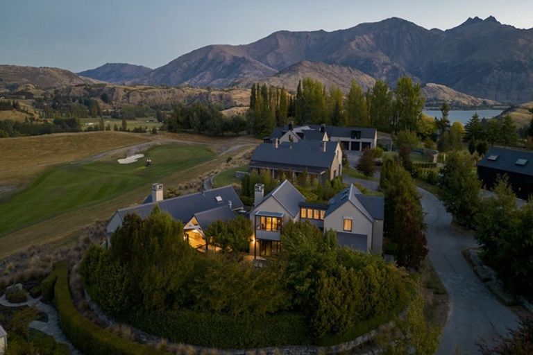 Photo of property in Millbrook Resort, 9 Ayrburn Ridge, Arrowtown, Queenstown, 9371