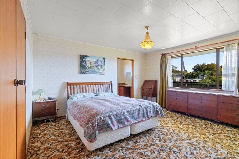 Photo of property in 76 Highbury Drive, Levin, 5510