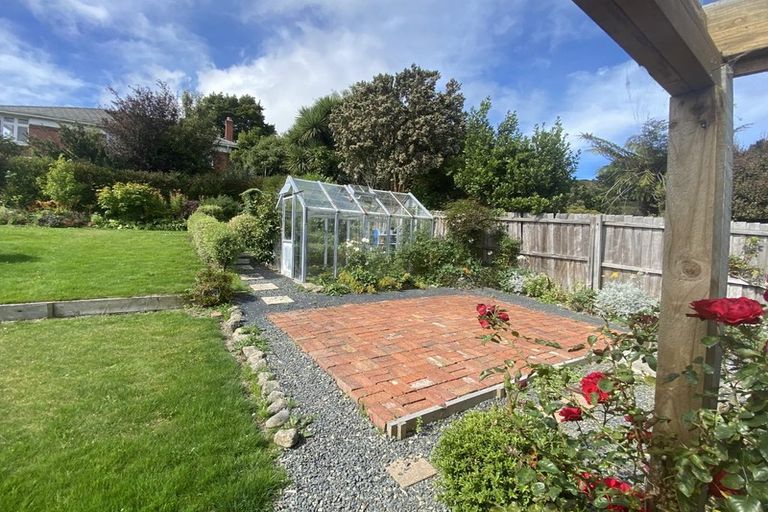 Photo of property in 34 Grandview Crescent, Opoho, Dunedin, 9010