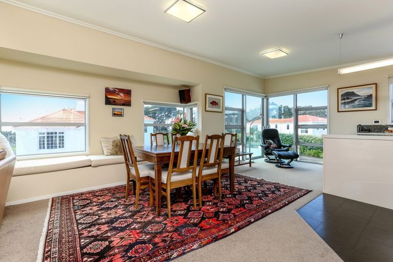 Photo of property in 2 Cutfield Road, New Plymouth, 4310