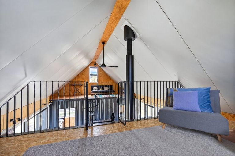 Photo of property in 1535a Teviot Road, Millers Flat, Roxburgh, 9572