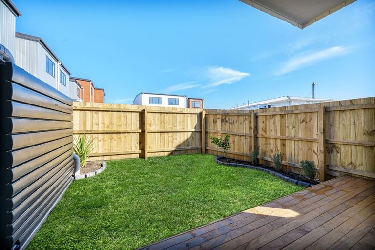 Photo of property in 3/6 Kereru Street, Henderson, Auckland, 0612