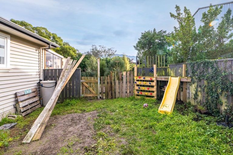 Photo of property in 15 Birdwood Street, Featherston, 5710