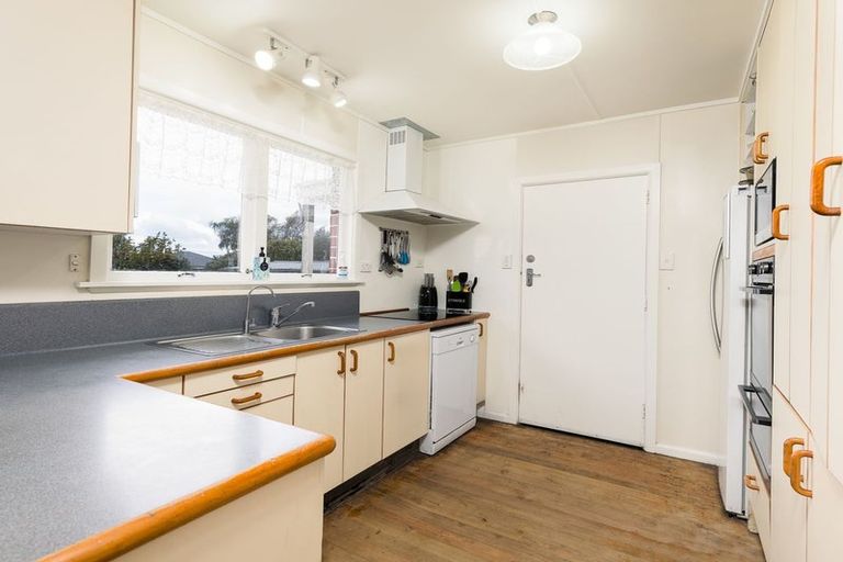 Photo of property in 47 Rhodes Street, Waimate, 7924