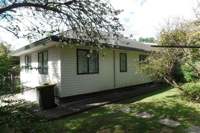 Photo of property in 2 Churchouse Road, Greenhithe, Auckland, 0632