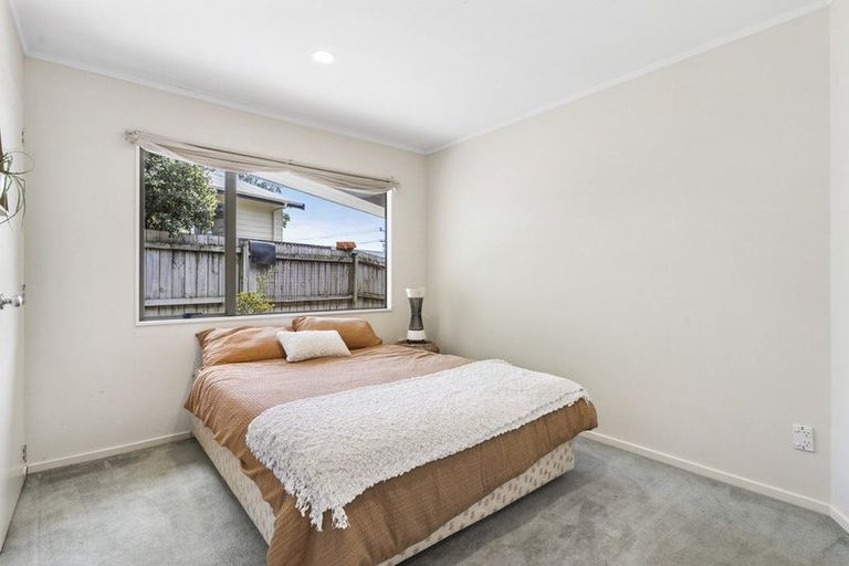 Photo of property in 23a Waiora Road, Stanmore Bay, Whangaparaoa, 0932